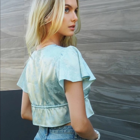 Deep V Flutter Sleeve Satin Cinch Crop Top Mint - Picture 2 of 5